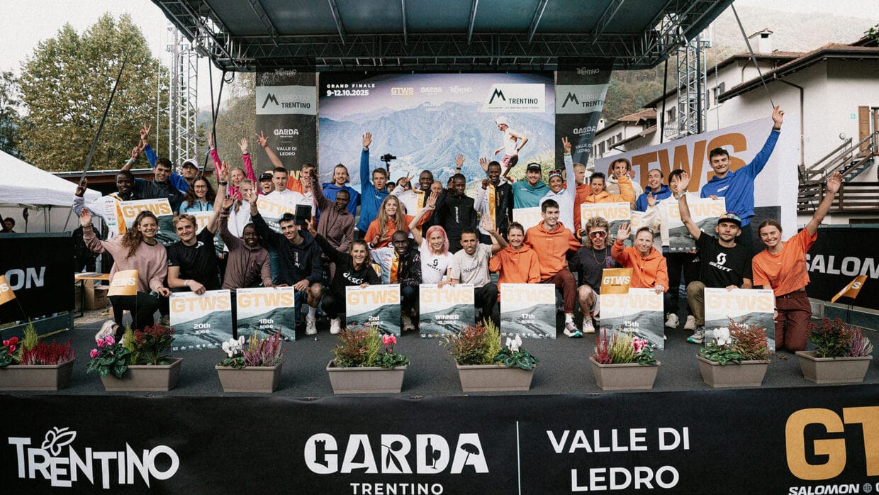 GTWS - Golden Trail World Series: velocidade e elite no trail mundial 10 Atletas comemorando o GTWS - Golden Trail World Series