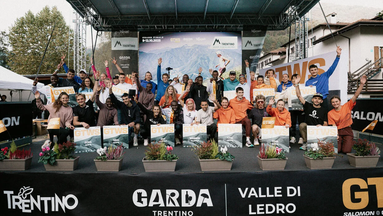 GTWS - Golden Trail World Series: velocidade e elite no trail mundial 10 Atletas comemorando o GTWS - Golden Trail World Series