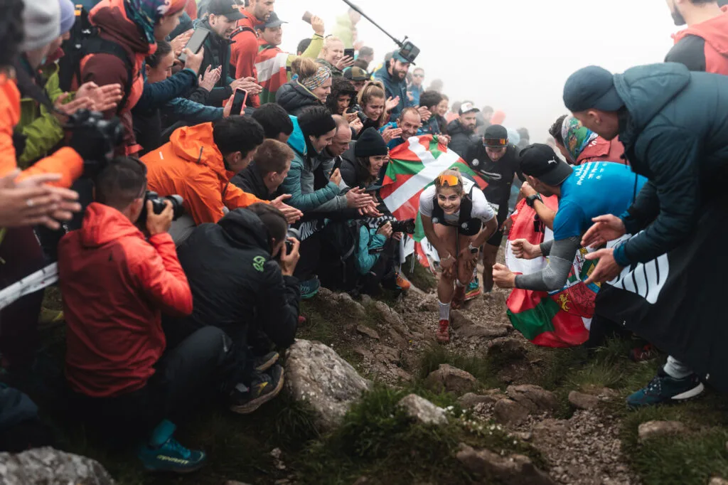 GTWS - Golden Trail World Series: velocidade e elite no trail mundial 12 atleta em Zegama-Aizkorri no GTWS - Golden Trail World Series