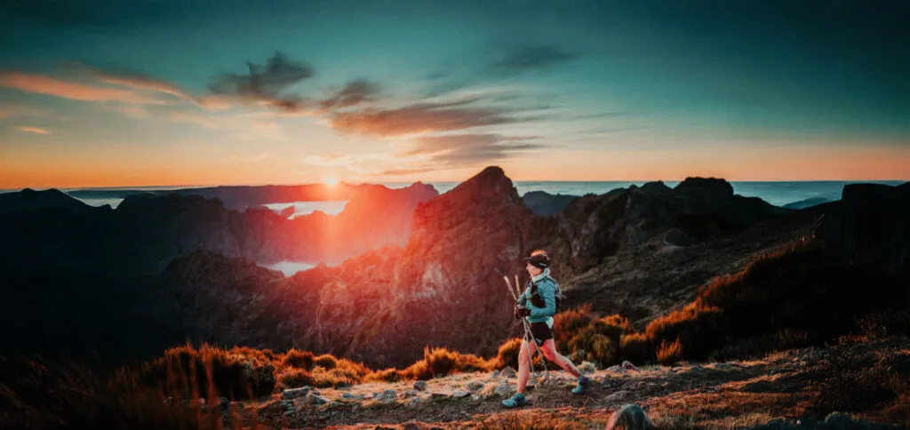 MIUT Madeira Island Ultra Trail: a travessia épica da ilha 12 atleta correndo a MIUT Madeira Island Ultra Trail