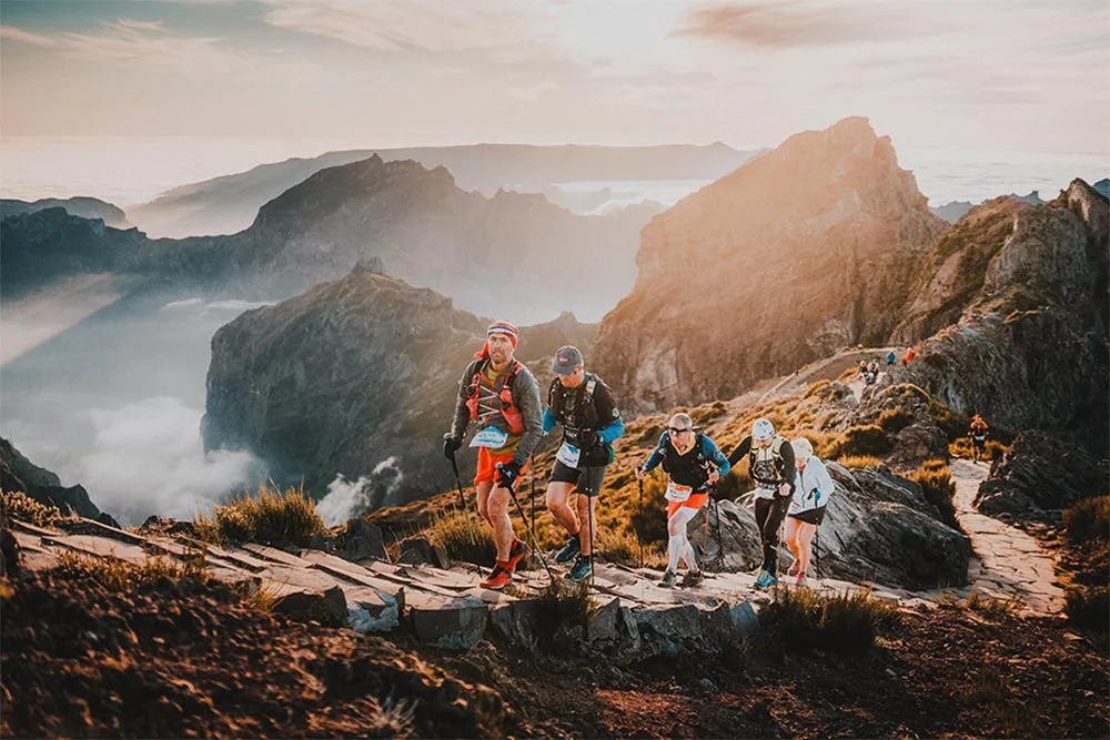 MIUT Madeira Island Ultra Trail: a travessia épica da ilha 13 atletas correndo a MIUT Madeira Island Ultra Trail