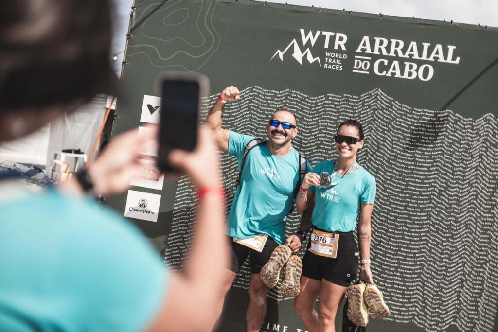 Atletas comemorando na WTR Arraial do Cabo 2026