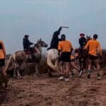 Doble Apolo: homens a cavalo atacam corredores na Argentina